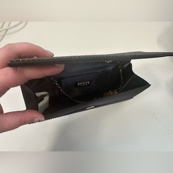 Aldo black glitter clutch with cross body chain - Picture 3 of 11
